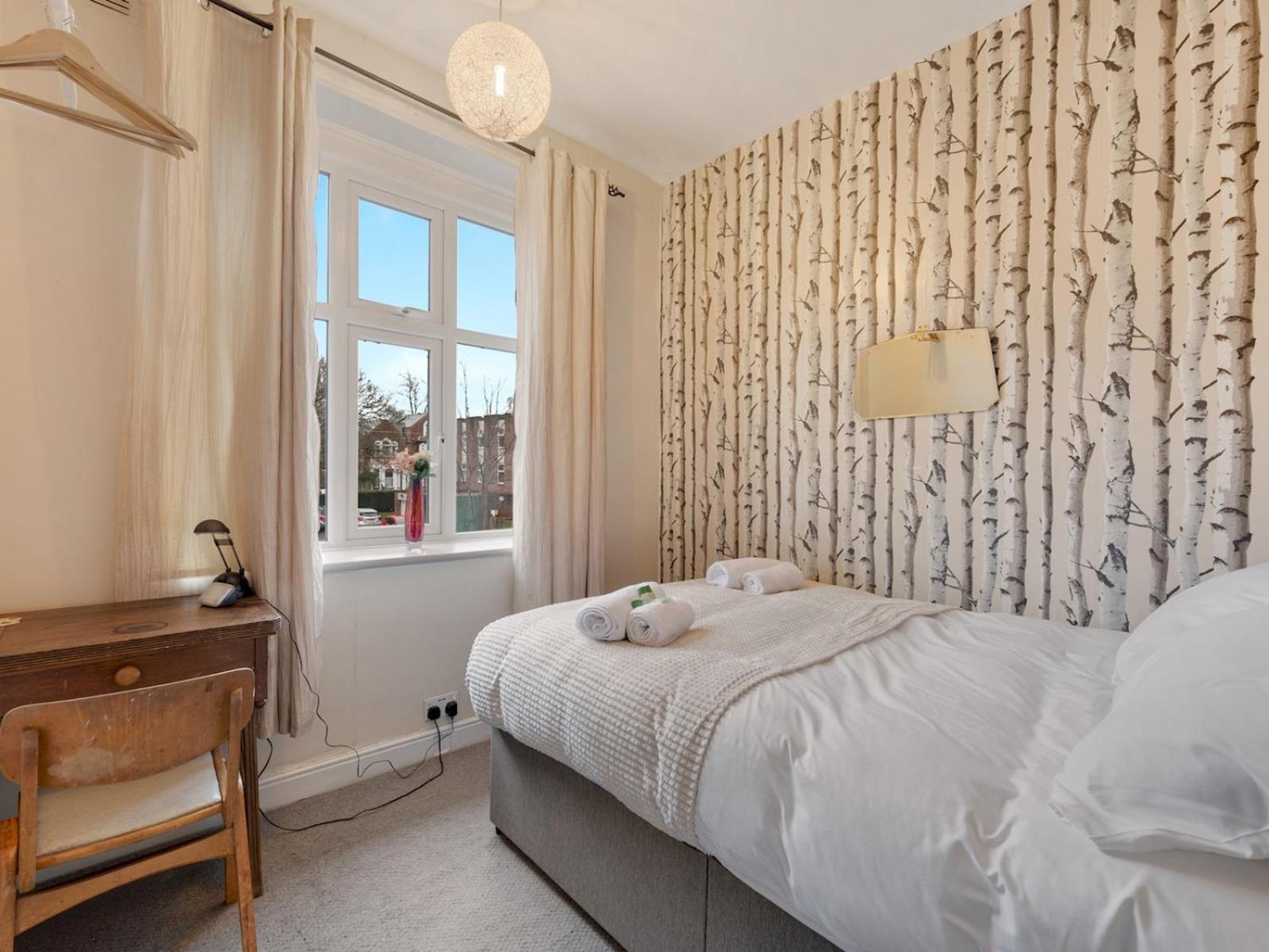 Pass The Keys Spacious 5-bedroom House In The Charming Suburb Of Fallowfield Holiday home *